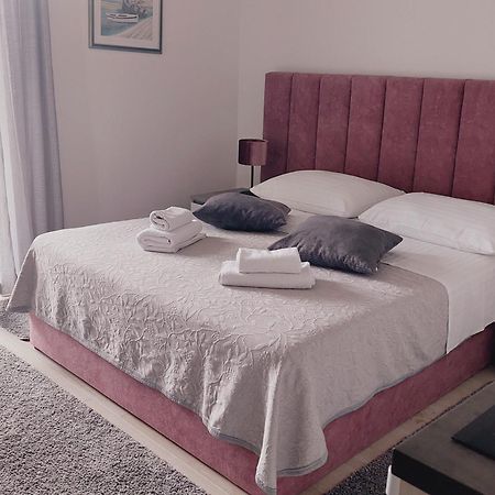 Villa Rosso Baška Voda Habitación foto