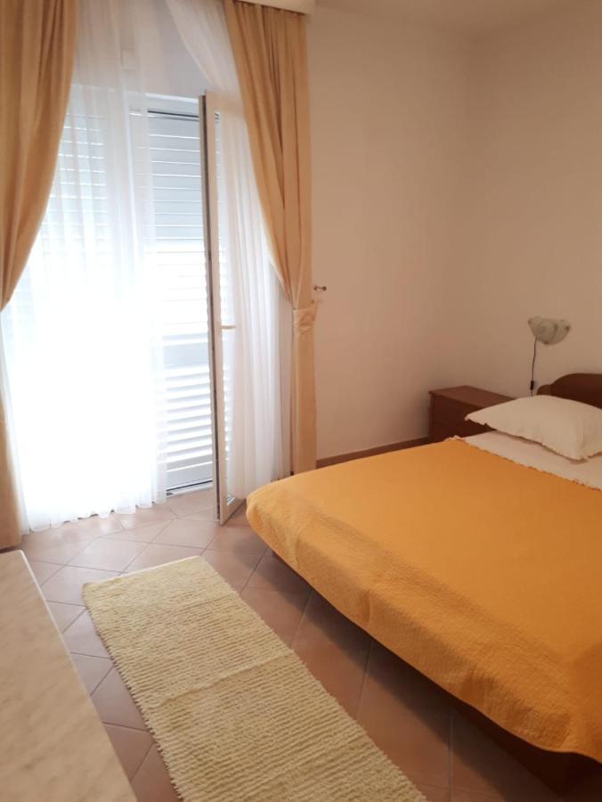 Villa Rosso Baška Voda Exterior foto