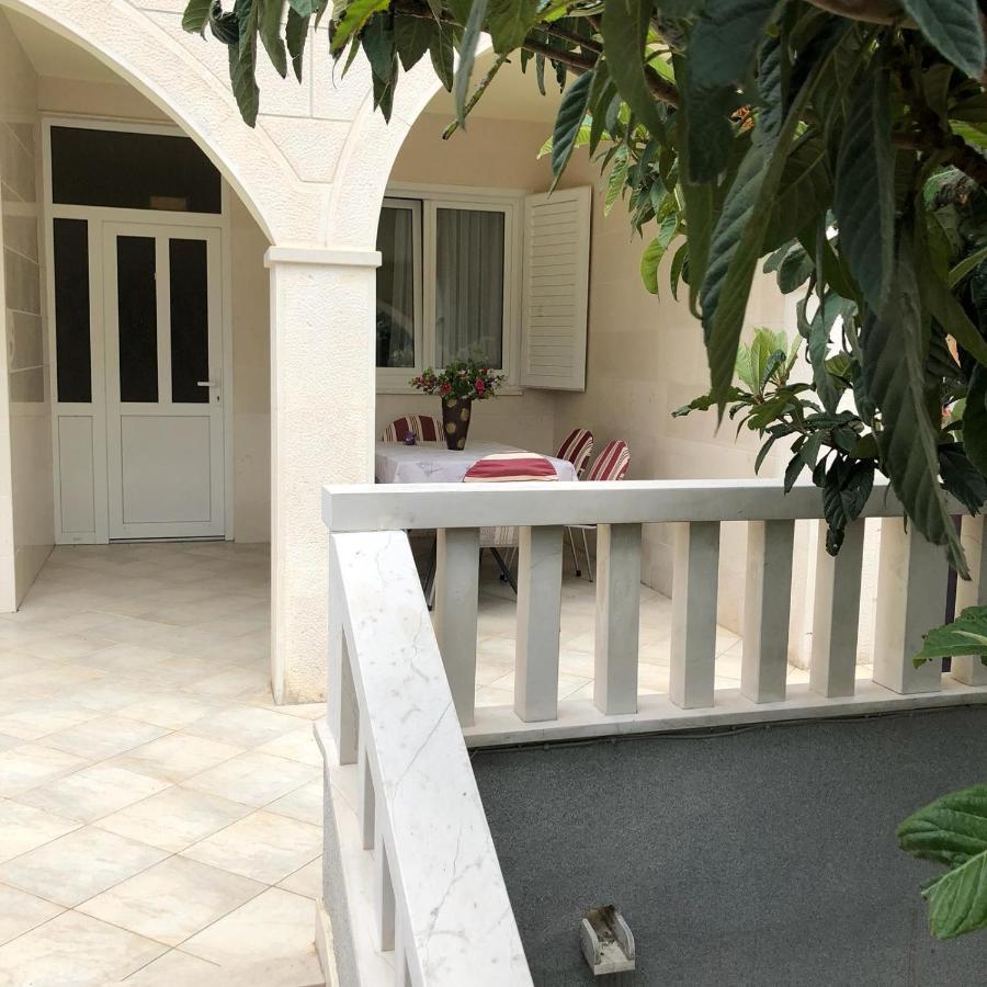 Villa Rosso Baška Voda Exterior foto