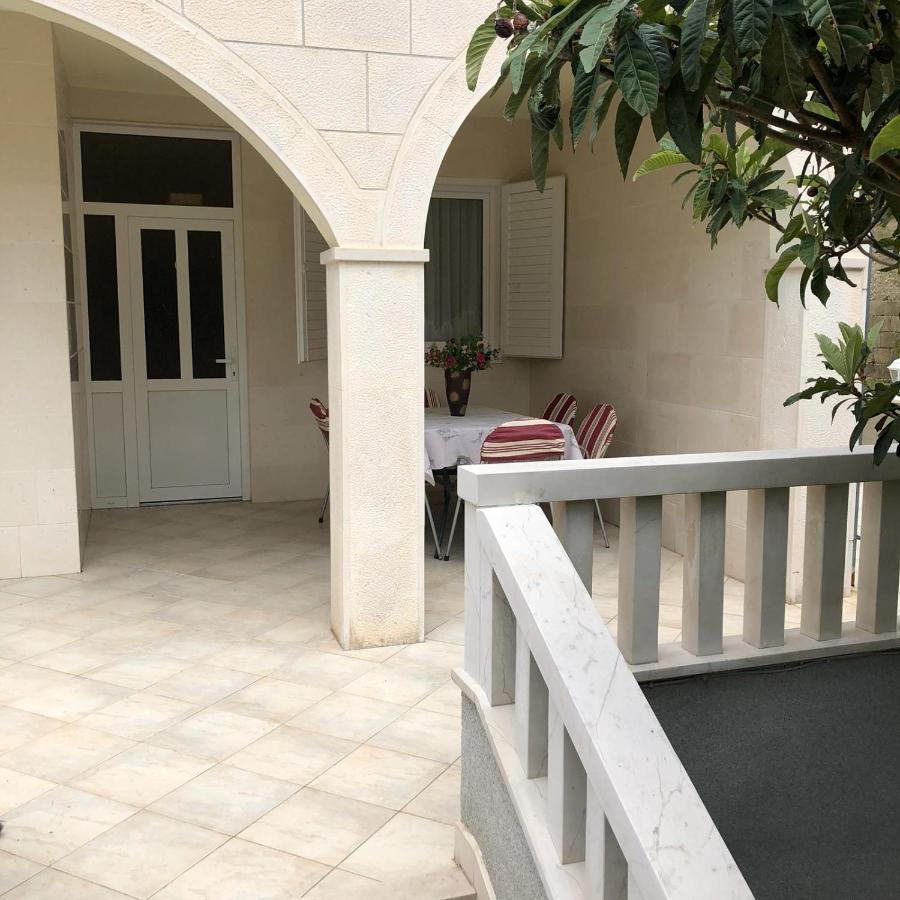 Villa Rosso Baška Voda Exterior foto