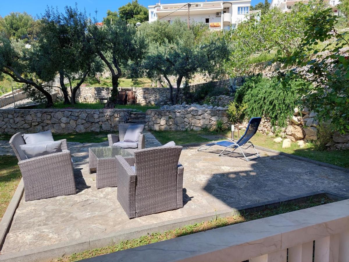 Villa Rosso Baška Voda Exterior foto